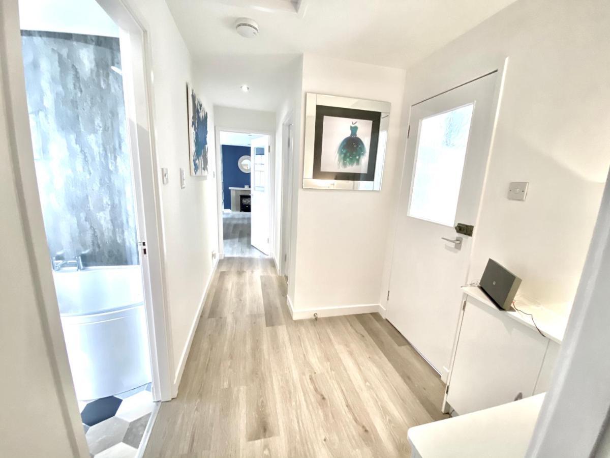 Stylish Central 2 Bedroom Apartment - Free Parking, Free Wifi Orkney Eksteriør bilde