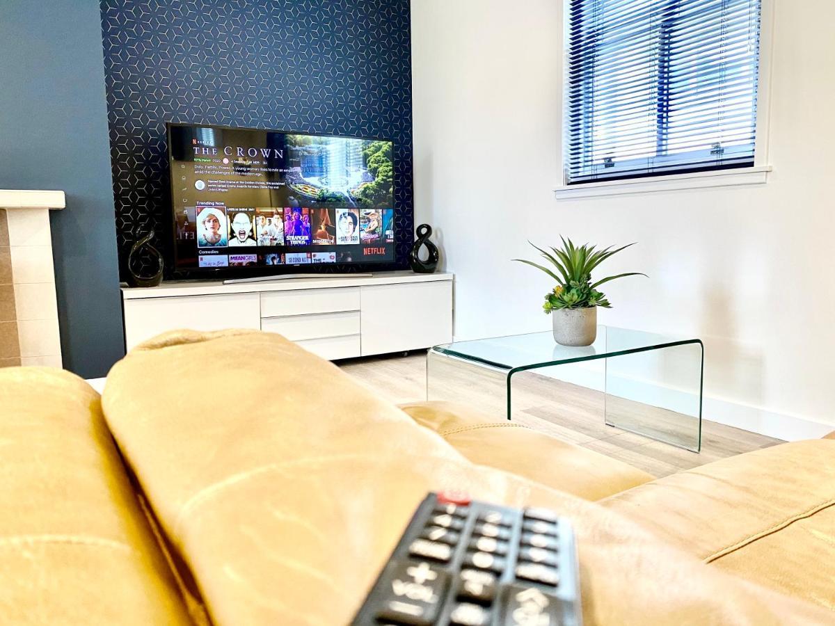 Stylish Central 2 Bedroom Apartment - Free Parking, Free Wifi Orkney Eksteriør bilde
