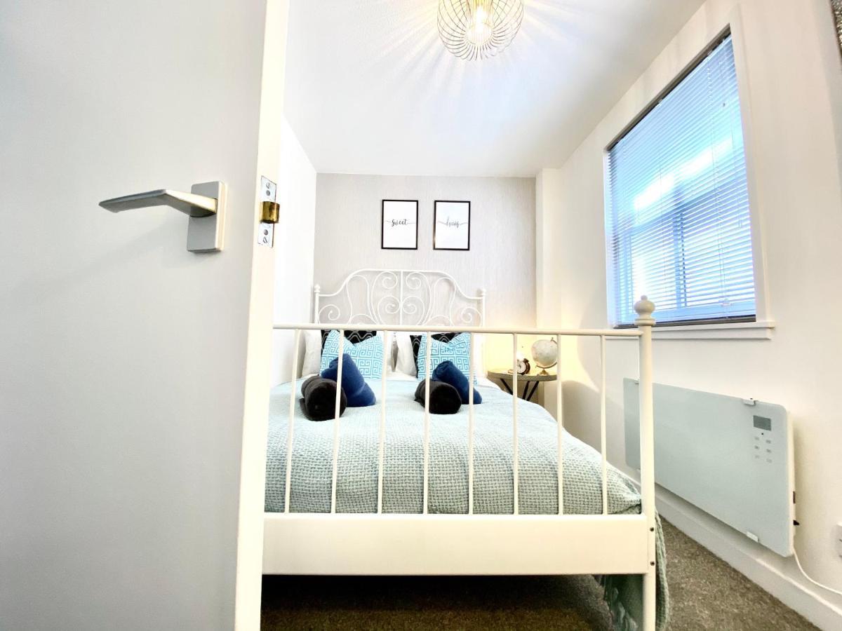 Stylish Central 2 Bedroom Apartment - Free Parking, Free Wifi Orkney Eksteriør bilde