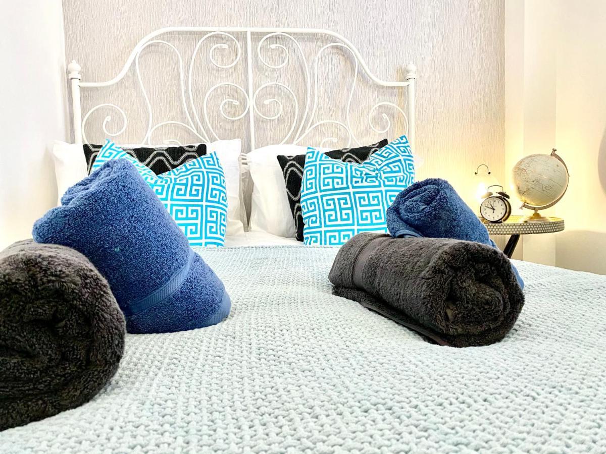 Stylish Central 2 Bedroom Apartment - Free Parking, Free Wifi Orkney Eksteriør bilde